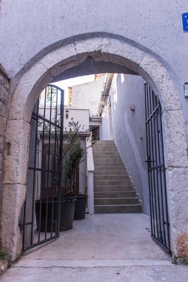 קרק Apartment Old Town Mariolina מראה חיצוני תמונה